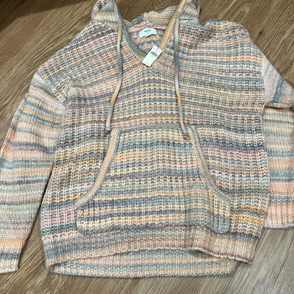 NWT aerie sweater hoodie XS